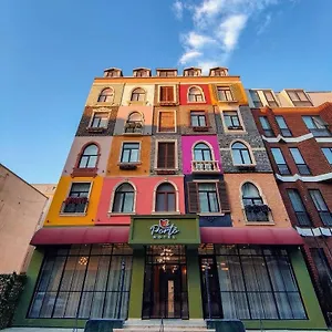 https://porto-hotel-baku.aboutbakuhotels.com